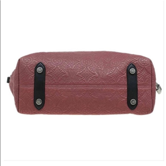 LOUIS VUITTON
Antheia Hobo PM
Est. Retail $3,250 - Picture 3 of 10